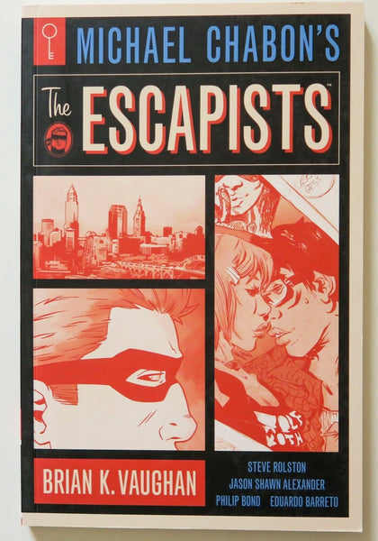 Michael Chabon's The Escapists Dark Horse Graphic Novel Comic Book - Very Good
